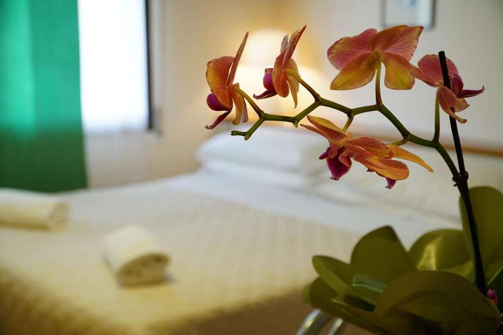 Aparthotel Tursport Taranto Pokoj fotografie